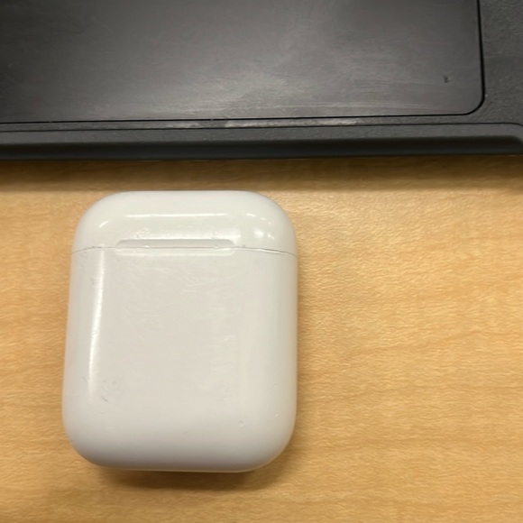 AirPods 1st gen